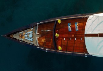 Galileo yacht charter lifestyle
                        