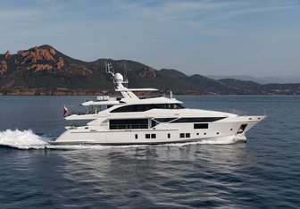 O3 Yacht Charter in Indian Ocean