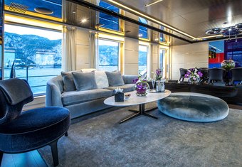 Ethos yacht charter lifestyle
                        